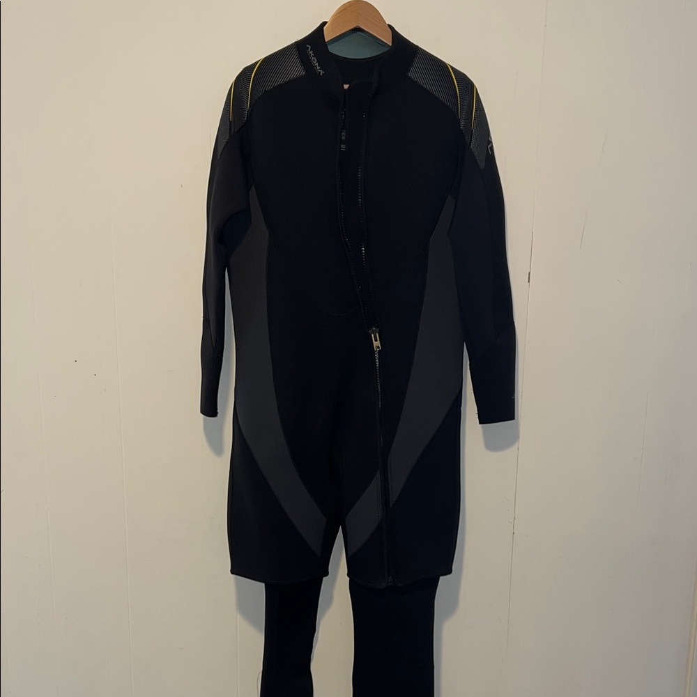 Akona Adventure Gear Men’s Wetsuits Black/Charcoal Full and Short 3XL